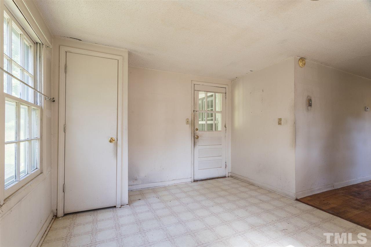 612 Royal Street Raleigh, NC 27607 - Photo 10 of 23