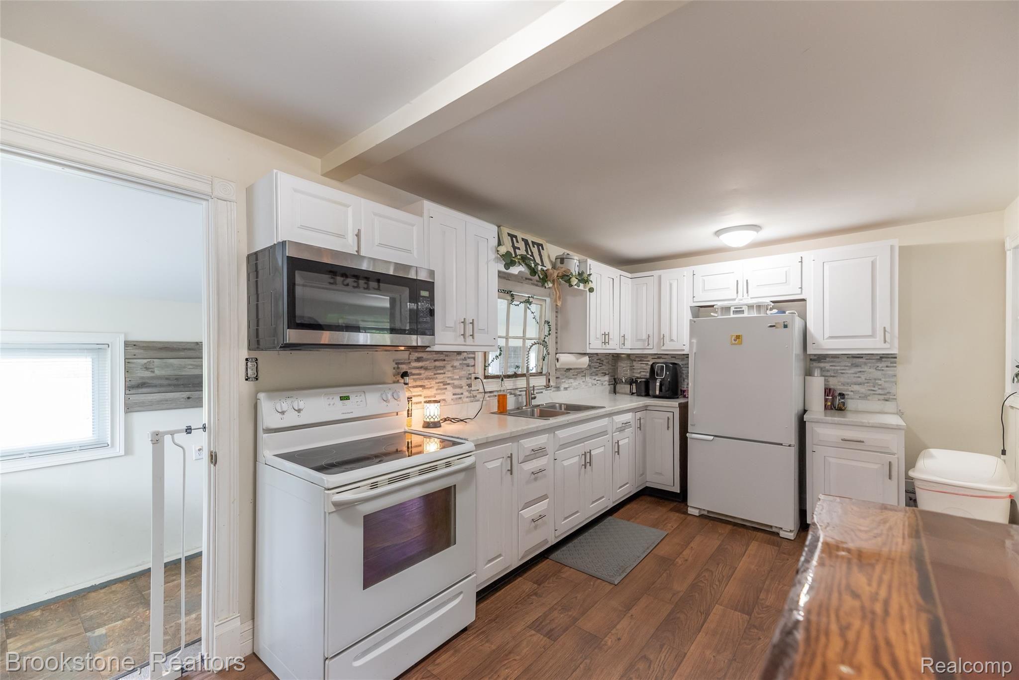 5269 West Mount Morris Road Mount Morris, MI 48458 - Photo 12 of 51 DSC_1408.jpg