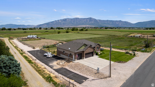 5702 950 North Ogden, UT 84404 - Photo 7 of 36 Contemporary residence featuring a brown brick and stucco exterior