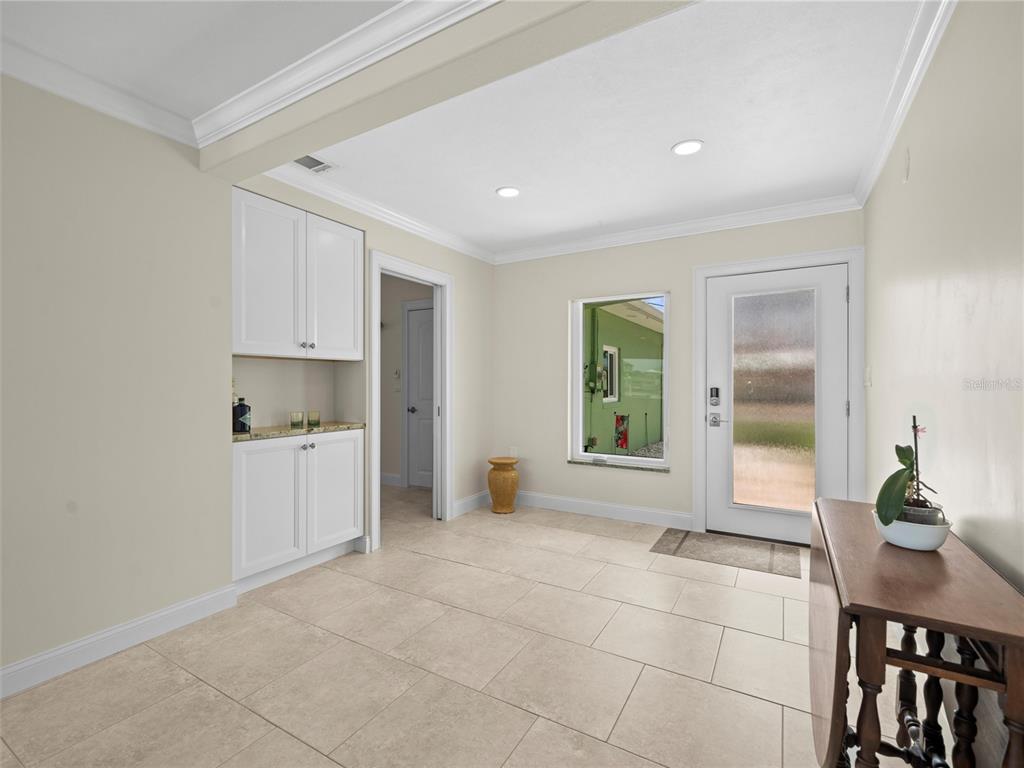 16129 4th Street East Redington Beach, FL 33708 - Photo 18 of 43 Gallery Image 18