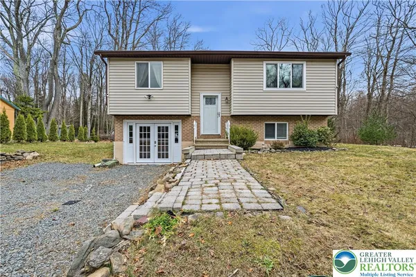 $2,000 | 603 Forest Drive, Tobyhanna, PA 18466