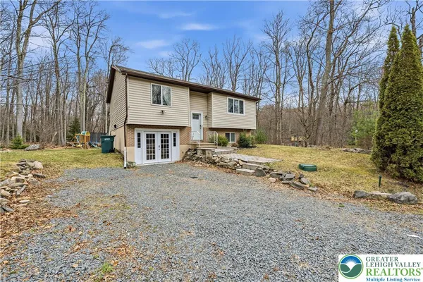 $2,000 | 603 Forest Drive, Tobyhanna, PA 18466