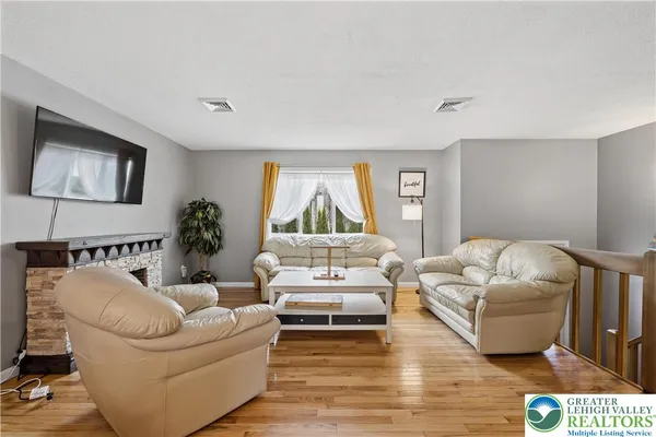 $2,000 | 603 Forest Drive, Tobyhanna, PA 18466