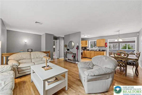 $2,000 | 603 Forest Drive, Tobyhanna, PA 18466