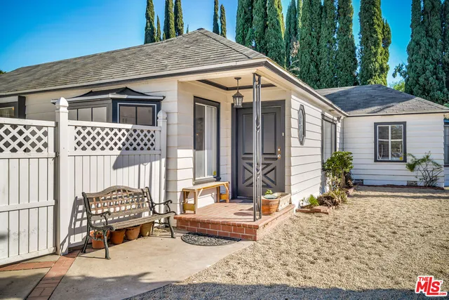 $4,895 | 15157 Valleyheart Drive, Sherman Oaks, CA 91403