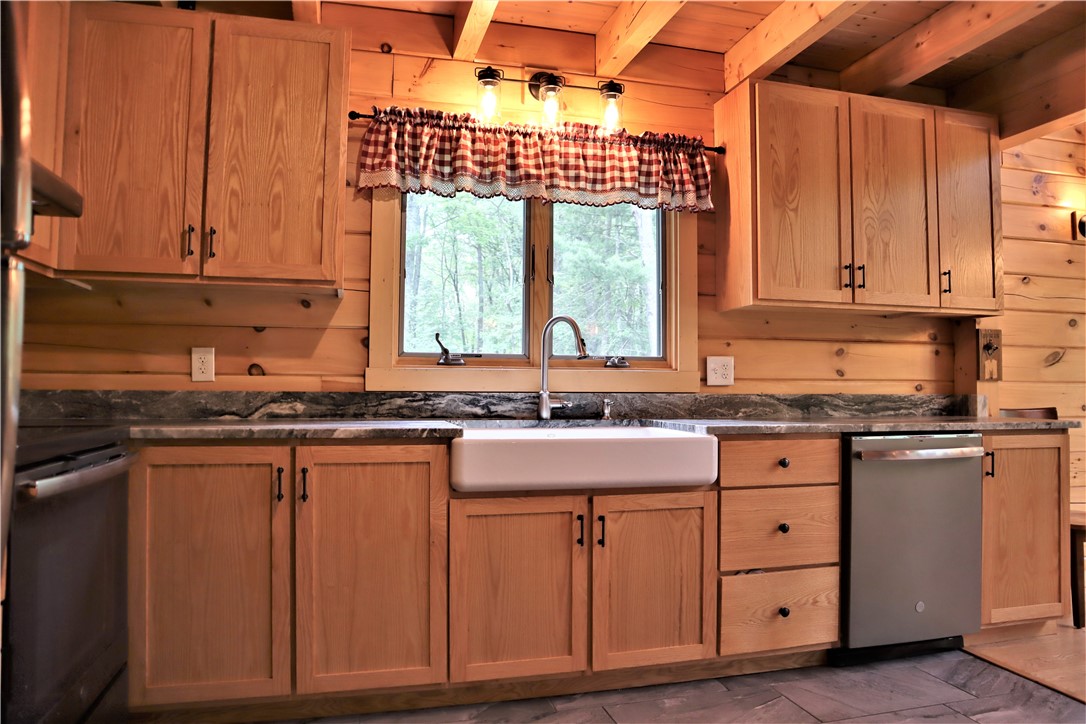 8 King Road Foster, RI 02825 - Photo 19 of 50