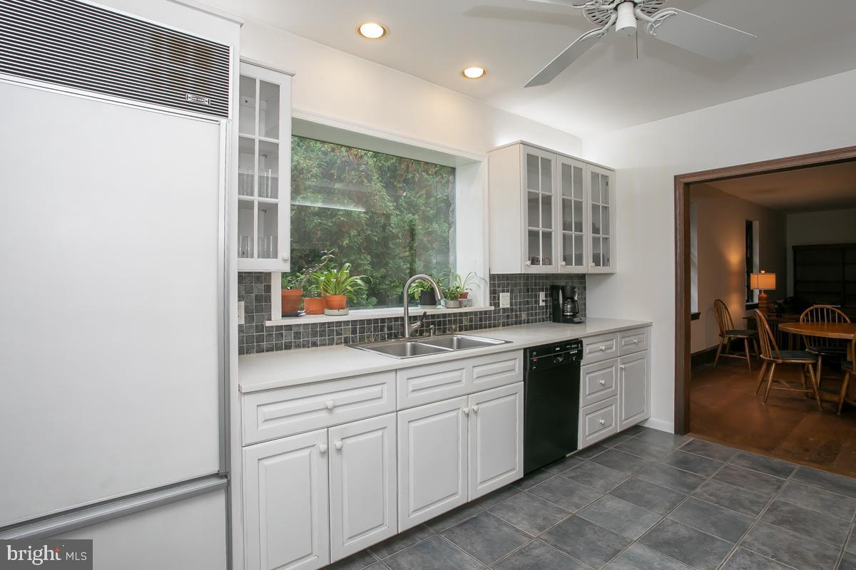 241 Waverly Road Wyncote, PA 19095 - Photo 29 of 61 KITCHEN