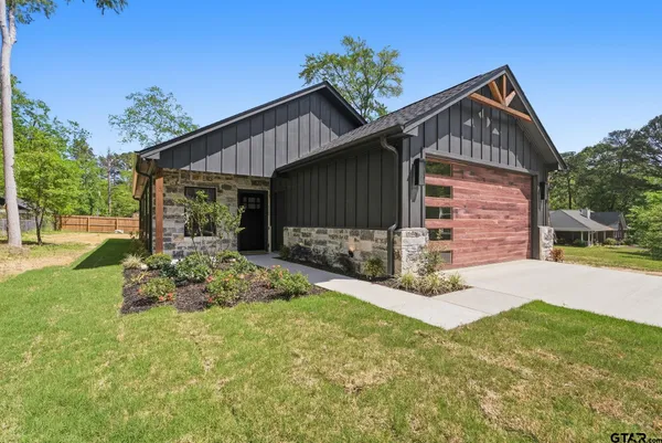 $282,900 | 11029 Forest Lane, Frankston, TX 75763