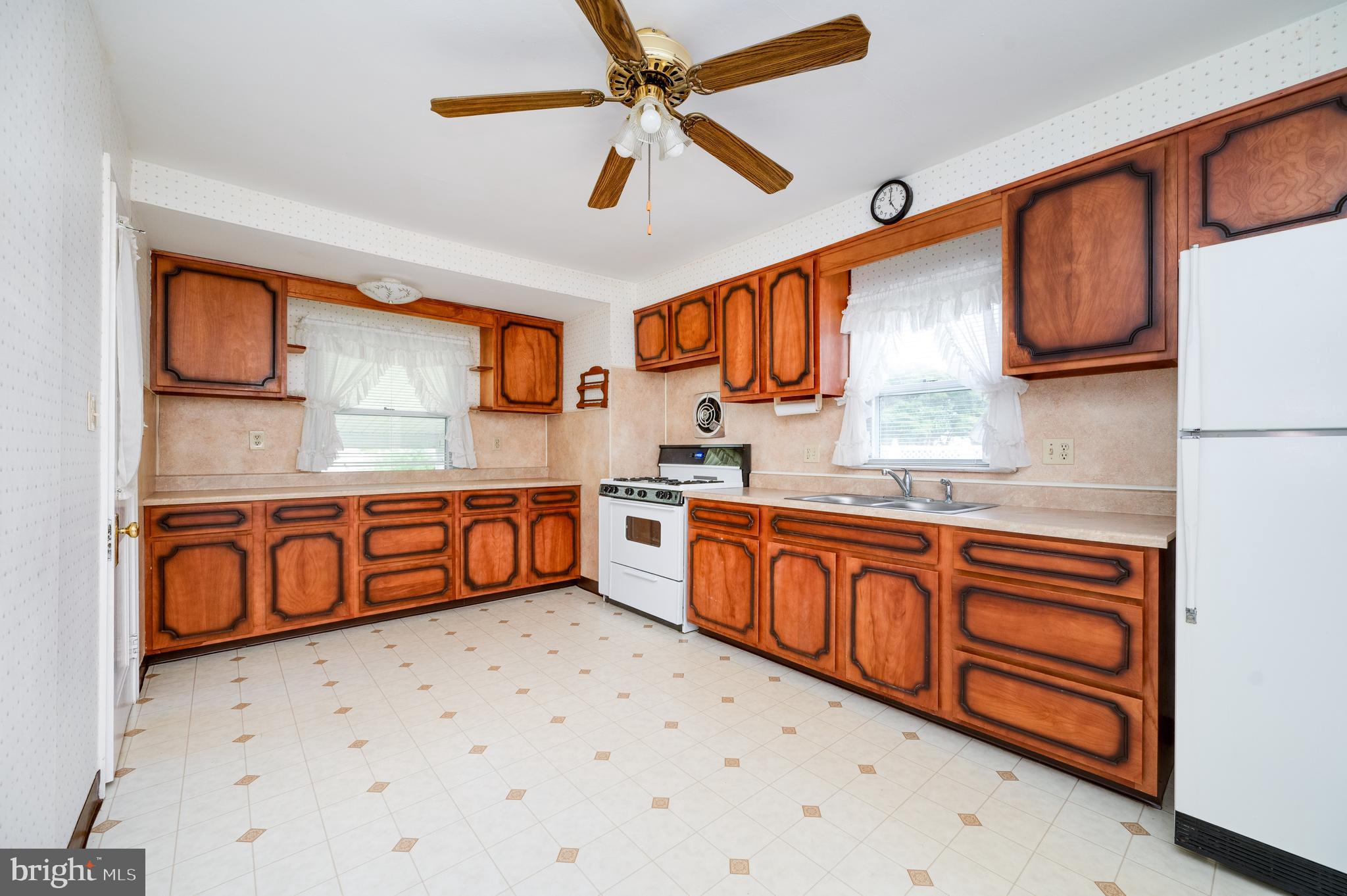 209 Carroll Street Reading, PA 19611 - Photo 16 of 34