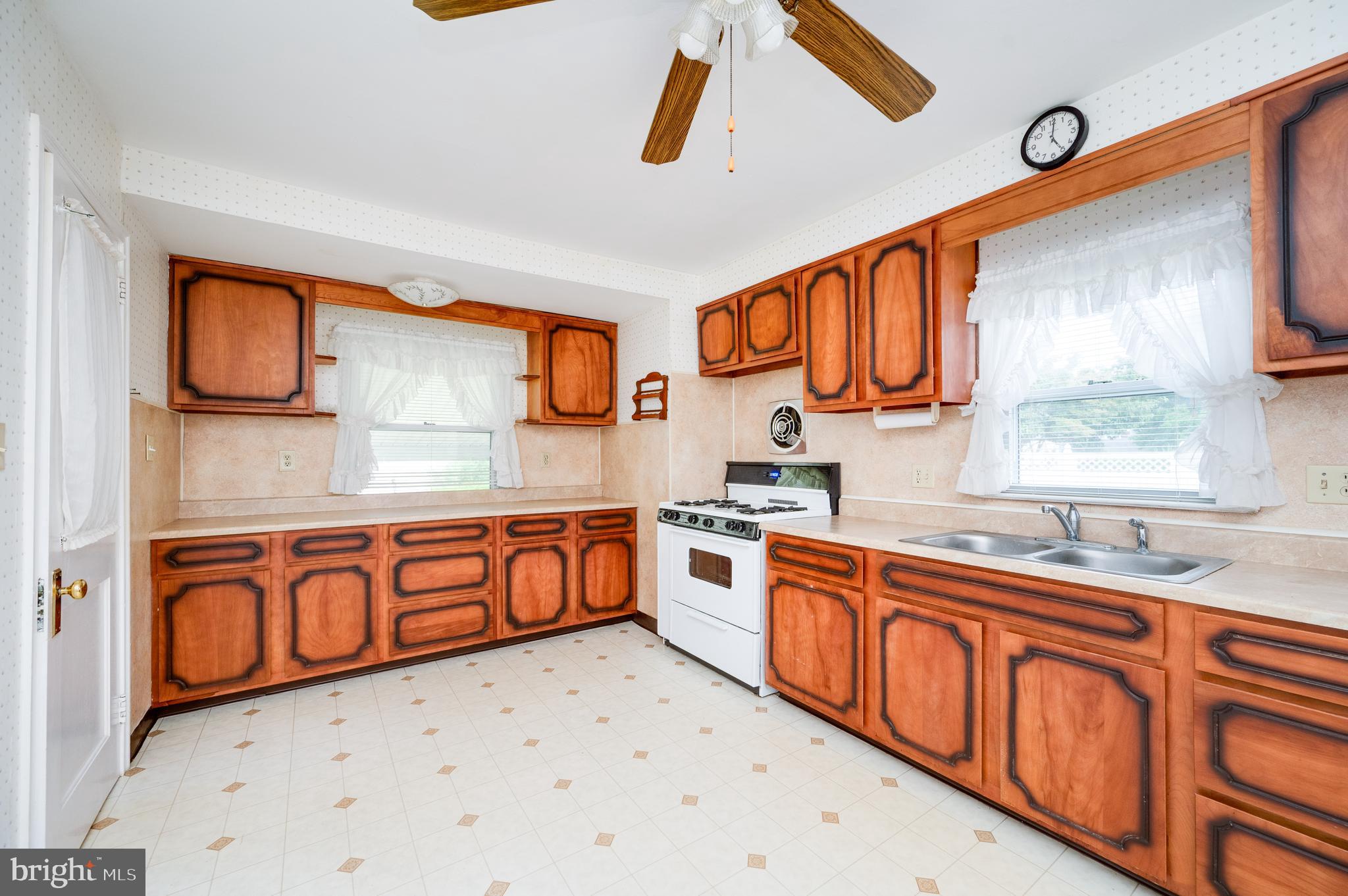 209 Carroll Street Reading, PA 19611 - Photo 20 of 34