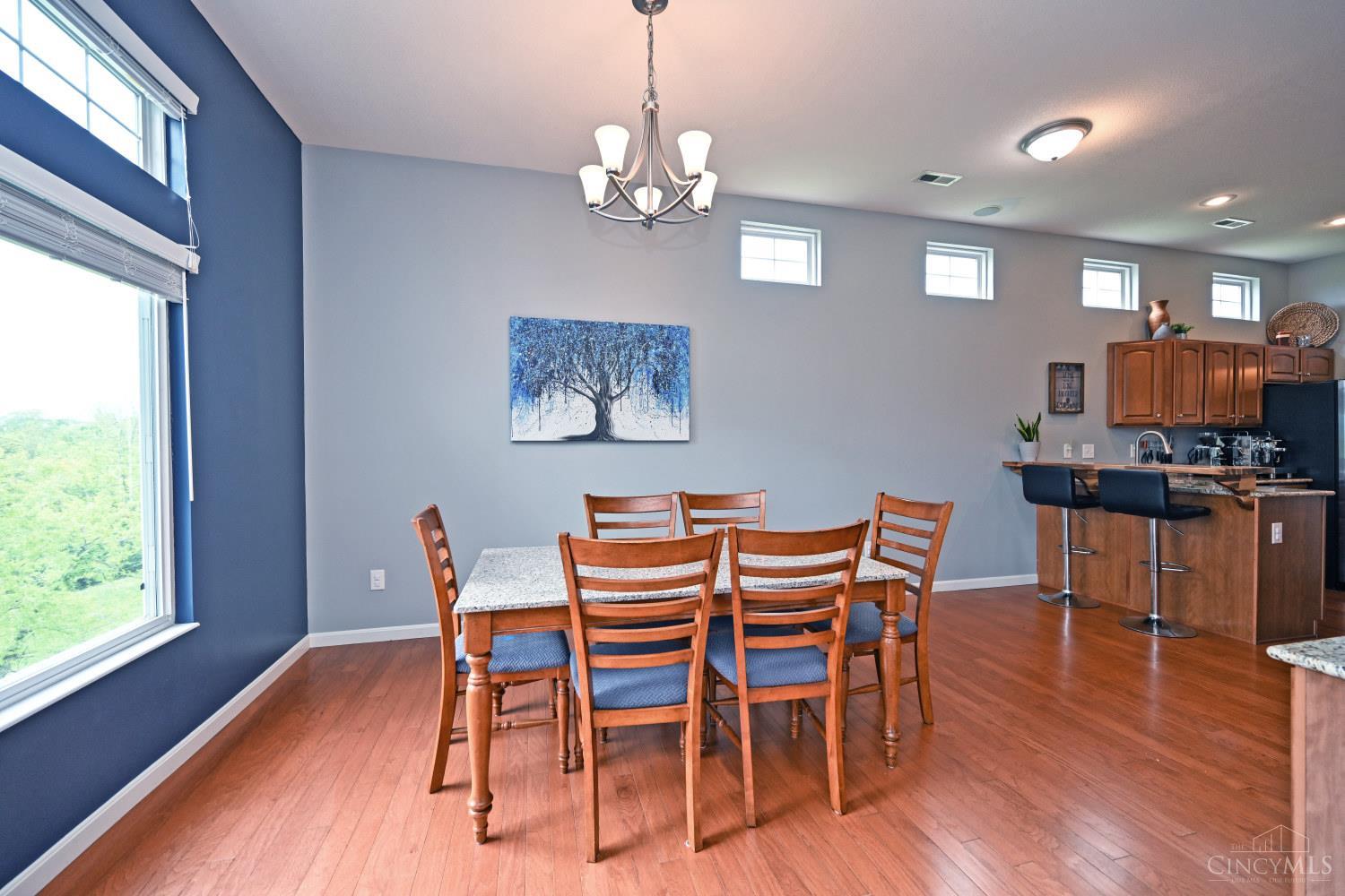 7302 Bridge Point Drive Cincinnati, OH 45248 - Photo 9 of 42