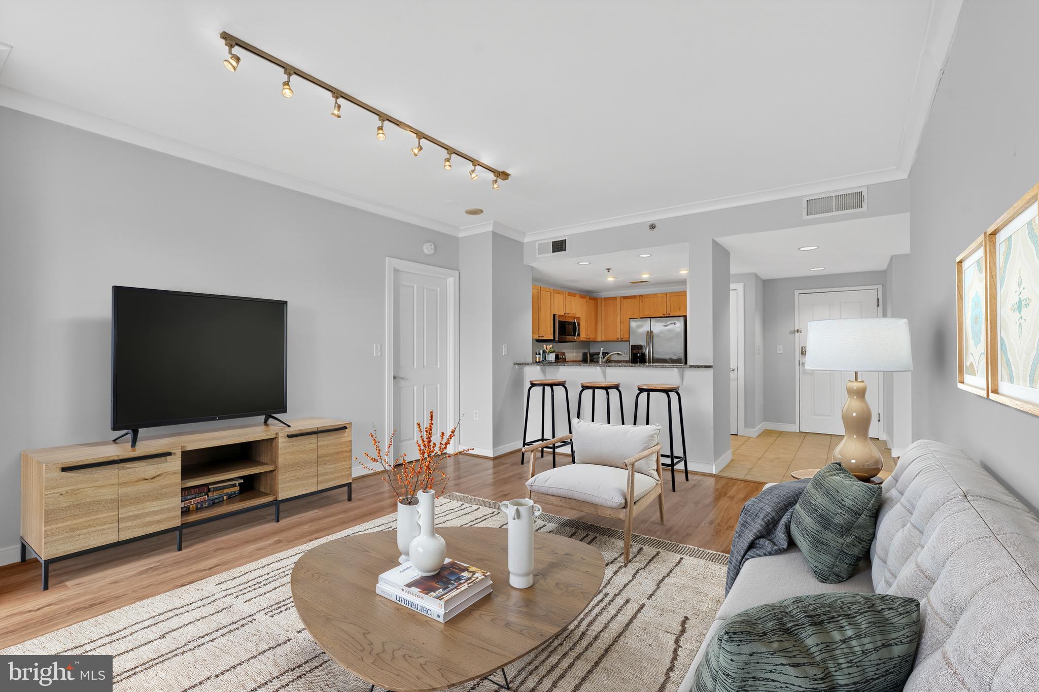 777 7th Street Northwest, Unit 924 Washington, DC 20001 - Photo 6 of 29 virtually staged image