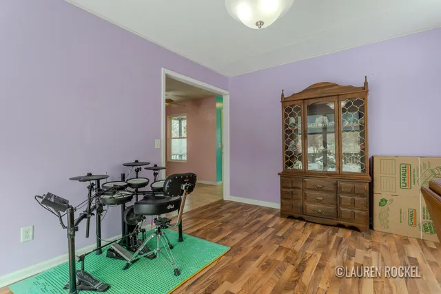 $269,900 | 581 Cass Avenue Southeast, Grand Rapids, MI 49503