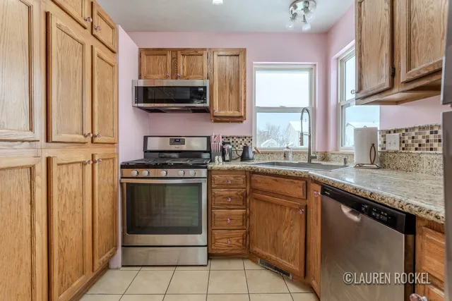 $269,900 | 581 Cass Avenue Southeast, Grand Rapids, MI 49503