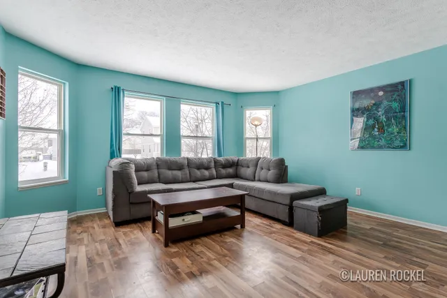 $269,900 | 581 Cass Avenue Southeast, Grand Rapids, MI 49503