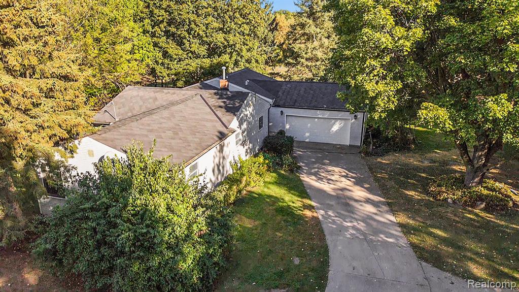 8344 Ellis Road Clarkston, MI 48348 - Photo 5 of 32