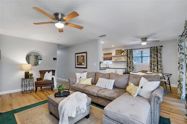 $5,000 | 4705 Hollingsworth Avenue, Sarasota, FL 34233