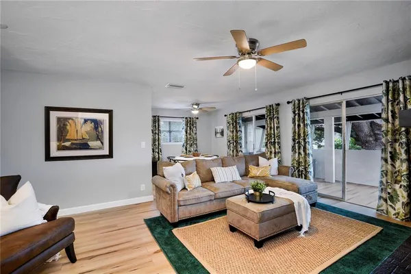 $5,000 | 4705 Hollingsworth Avenue, Sarasota, FL 34233