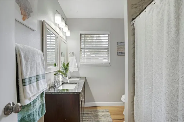 $5,000 | 4705 Hollingsworth Avenue, Sarasota, FL 34233