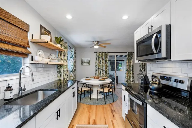 $5,000 | 4705 Hollingsworth Avenue, Sarasota, FL 34233