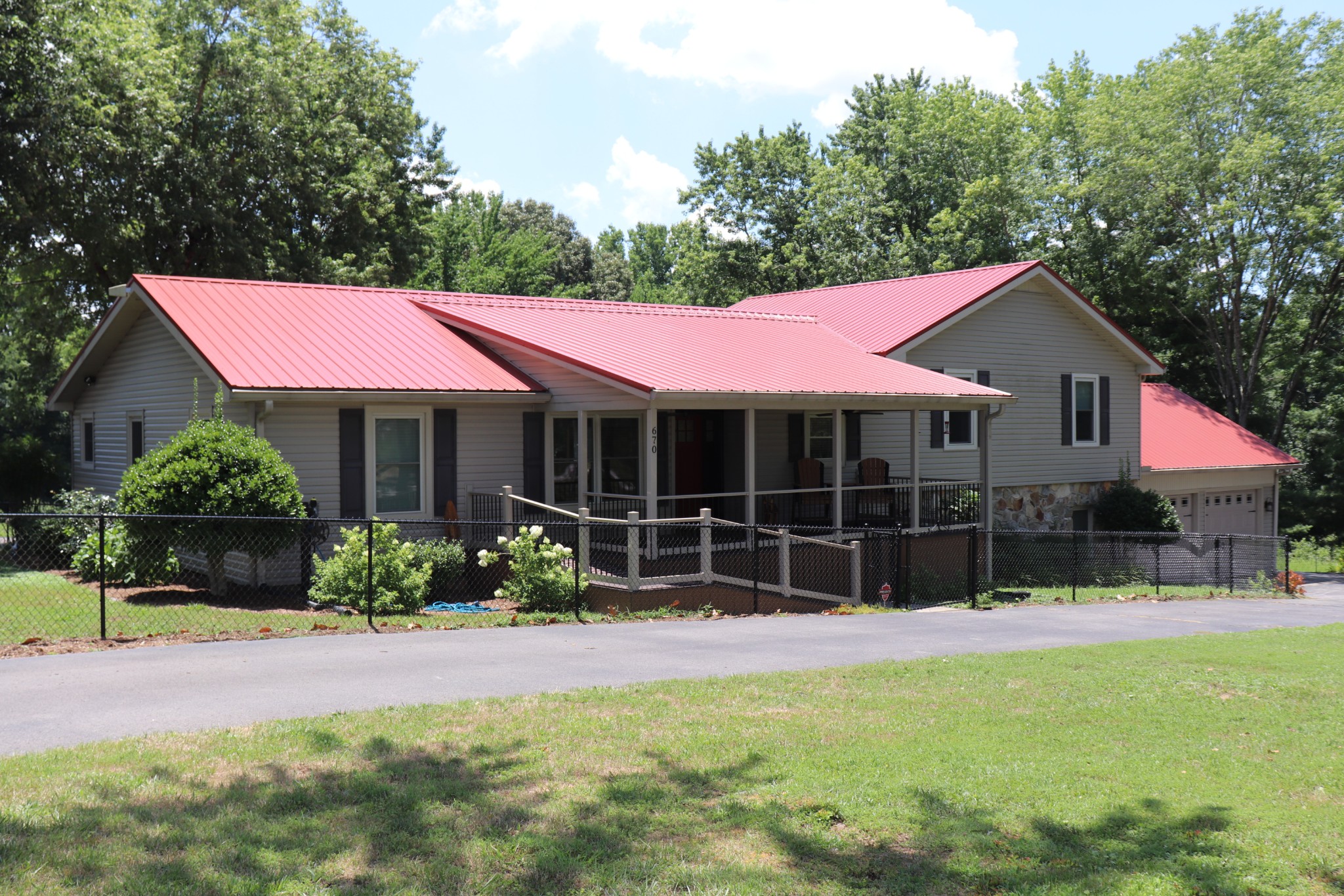 670 Galen Road Lafayette, TN 37083 - Photo 3 of 68 Gallery Image 3