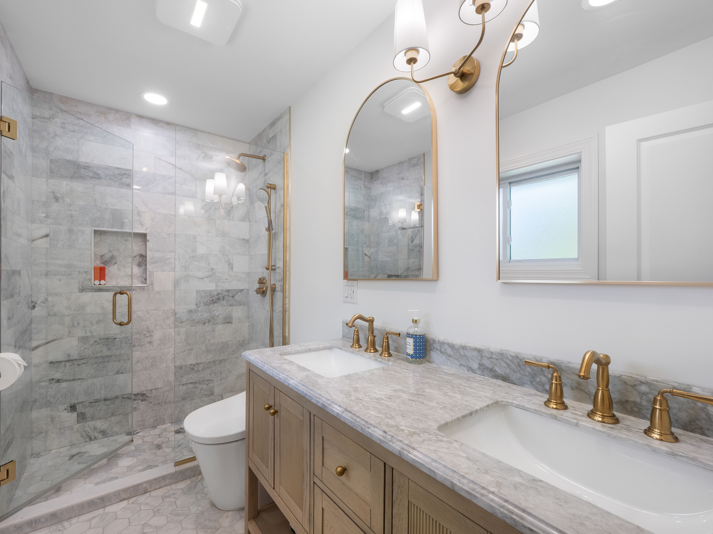 1349 Tinker Way Glenview, IL 60025 - Photo 8 of 18