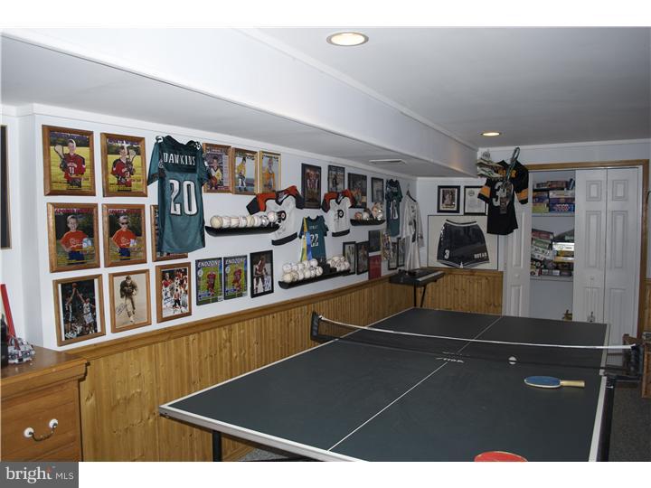 13 Raleigh Lane Evesham, NJ 08053 - Photo 15 of 20 Basement - Finished