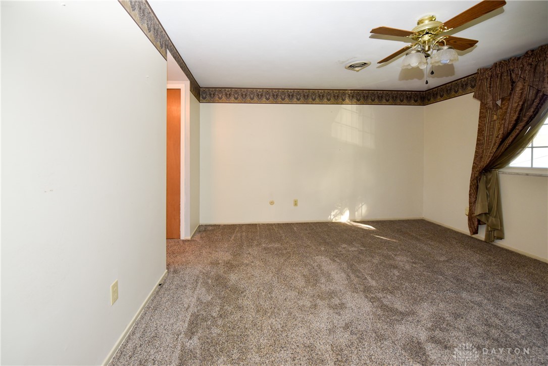 6807 Alter Road Huber Heights, OH 45424 - Photo 34 of 83