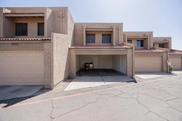 $1,595 | 7314 North 43rd Avenue, Glendale, AZ 85301