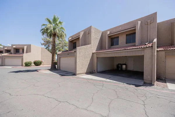 $1,595 | 7314 North 43rd Avenue, Glendale, AZ 85301