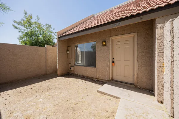 $1,595 | 7314 North 43rd Avenue, Glendale, AZ 85301