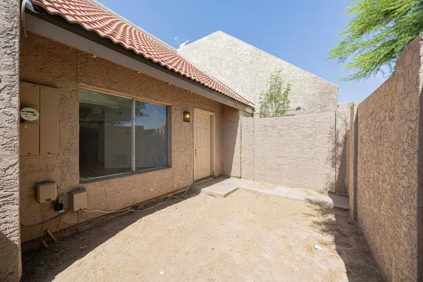 $1,595 | 7314 North 43rd Avenue, Glendale, AZ 85301