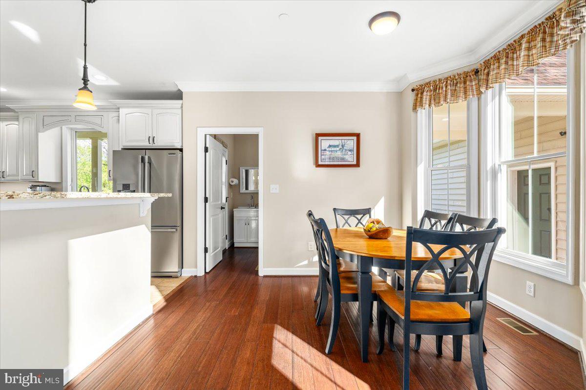 2802 Ward Kline Road Myersville, MD 21773 - Photo 16 of 85 Eat-in kitchen