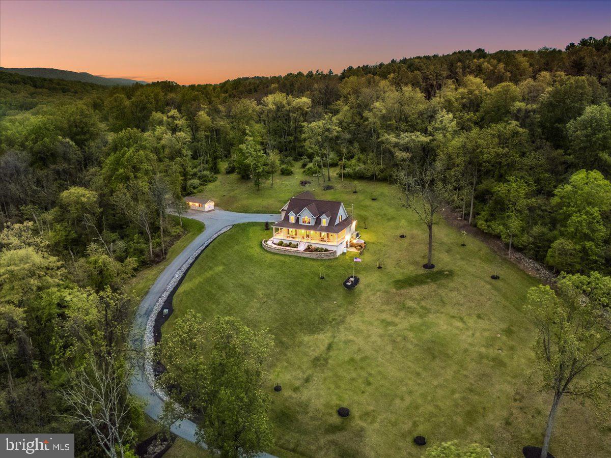 2802 Ward Kline Road Myersville, MD 21773 - Photo 2 of 85 Your own private retreat!
