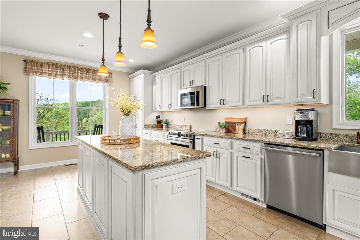 2802 Ward Kline Road Myersville, MD 21773 - Photo 10 of 85 Kitchen with a stunning view!