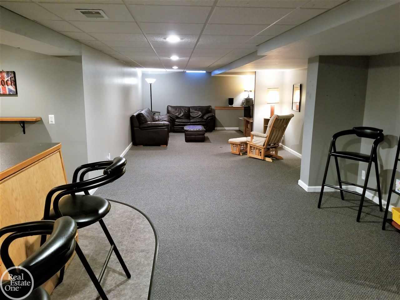 50167 Riverside Drive Macomb, MI 48044 - Photo 62 of 84 31348103-61.JPG