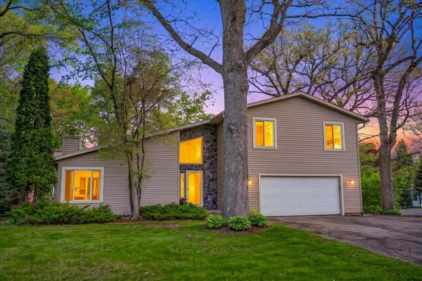 $485,000 | 4514 Meadowwood Circle, DeForest, WI 53532