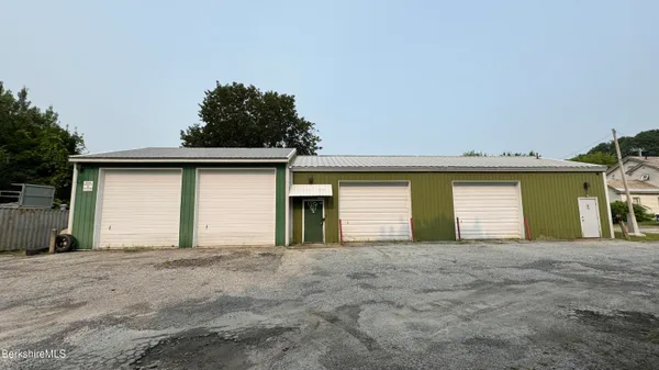 $2,250 | 110 Union Street, North Adams, MA 01247