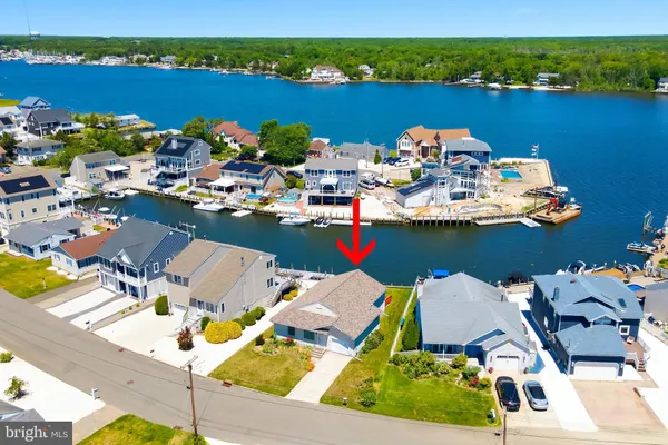 $699,000 | 943 Mallard Drive, Lanoka Harbor, NJ 08734
