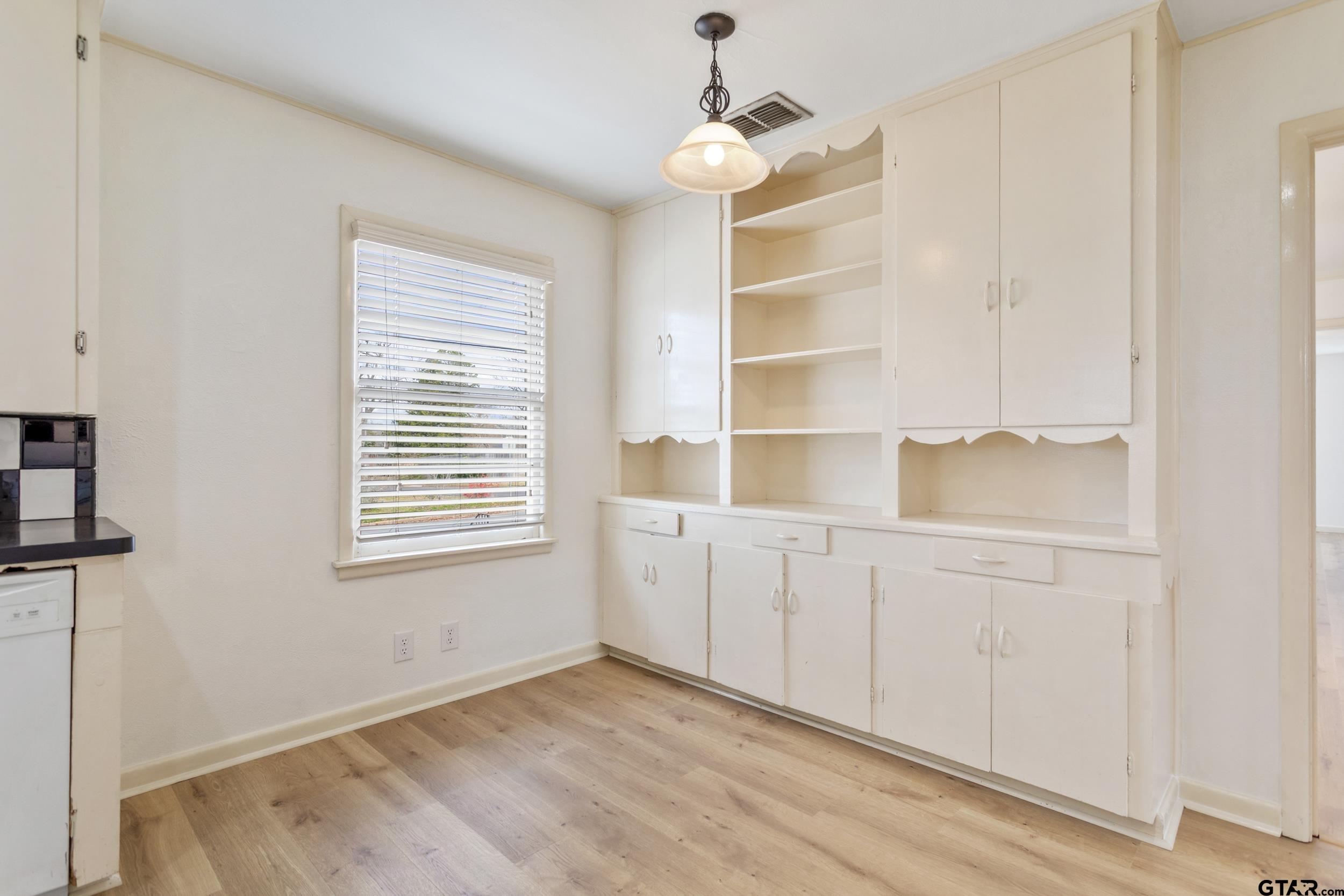 921 East Barbara Street Tyler, TX 75701 - Photo 16 of 33