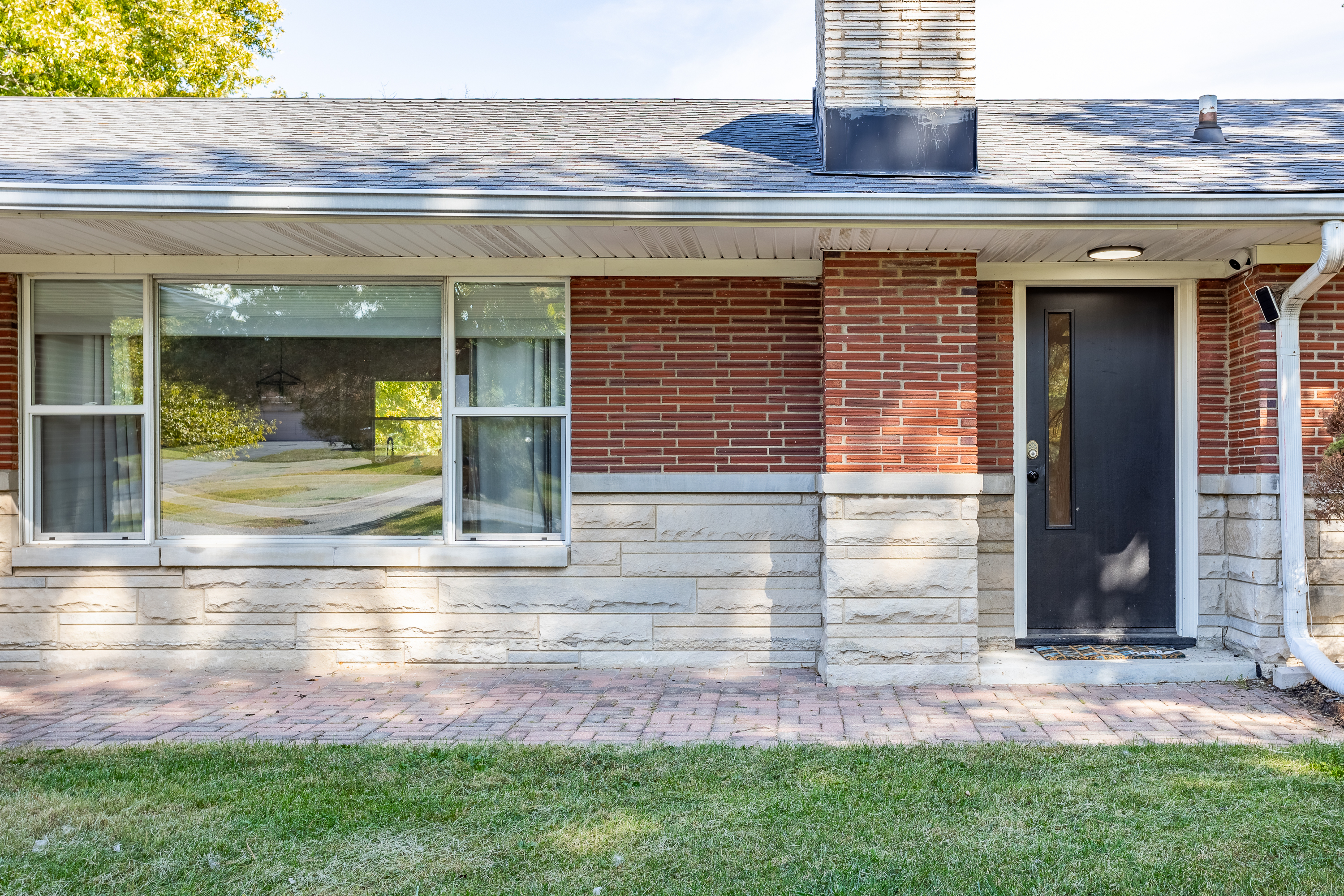 5122 Dickson Road Indianapolis, IN 46226 - Photo 5 of 45 Gallery Image 5