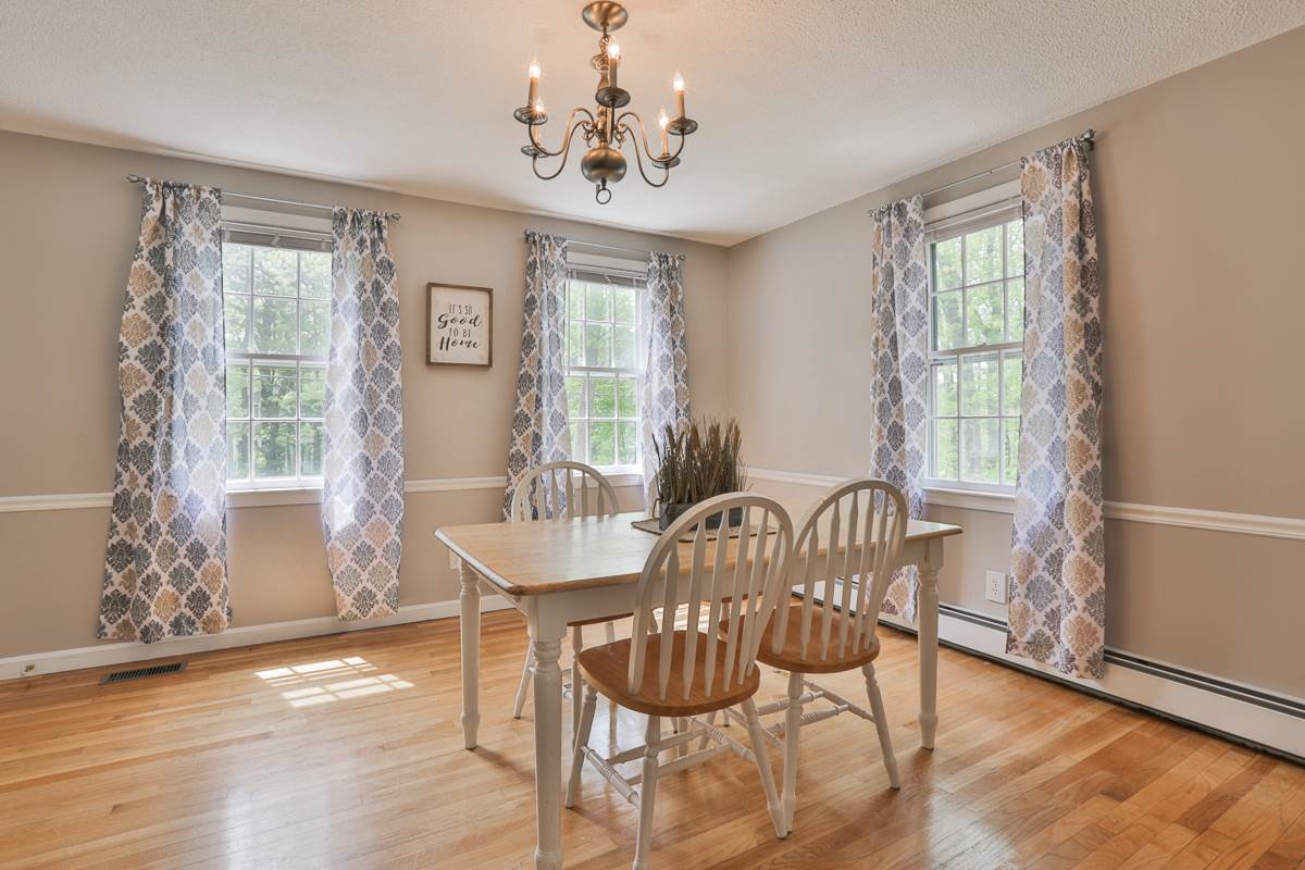 14 Alpine Road Windham, NH 03087 - Photo 11 of 35
