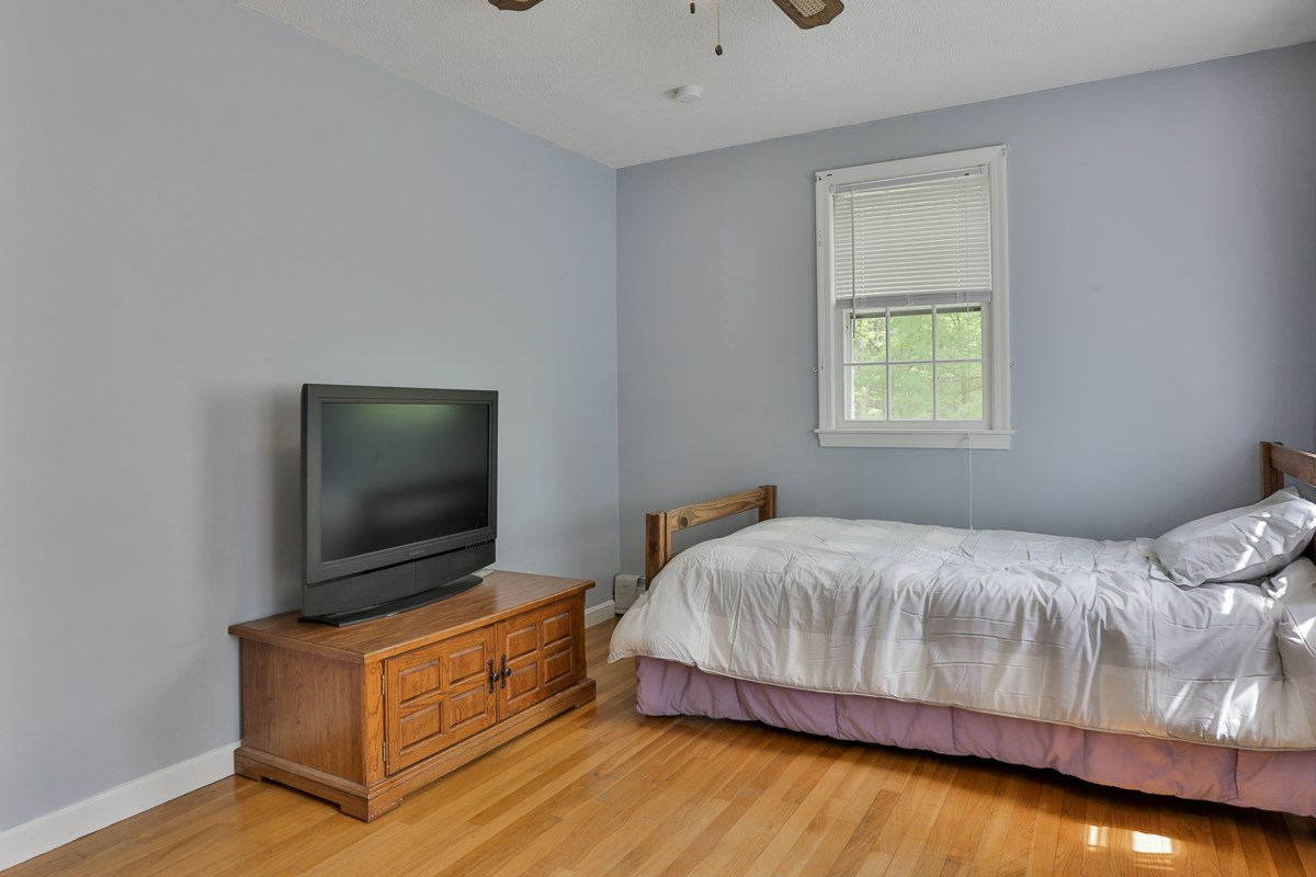 14 Alpine Road Windham, NH 03087 - Photo 31 of 35