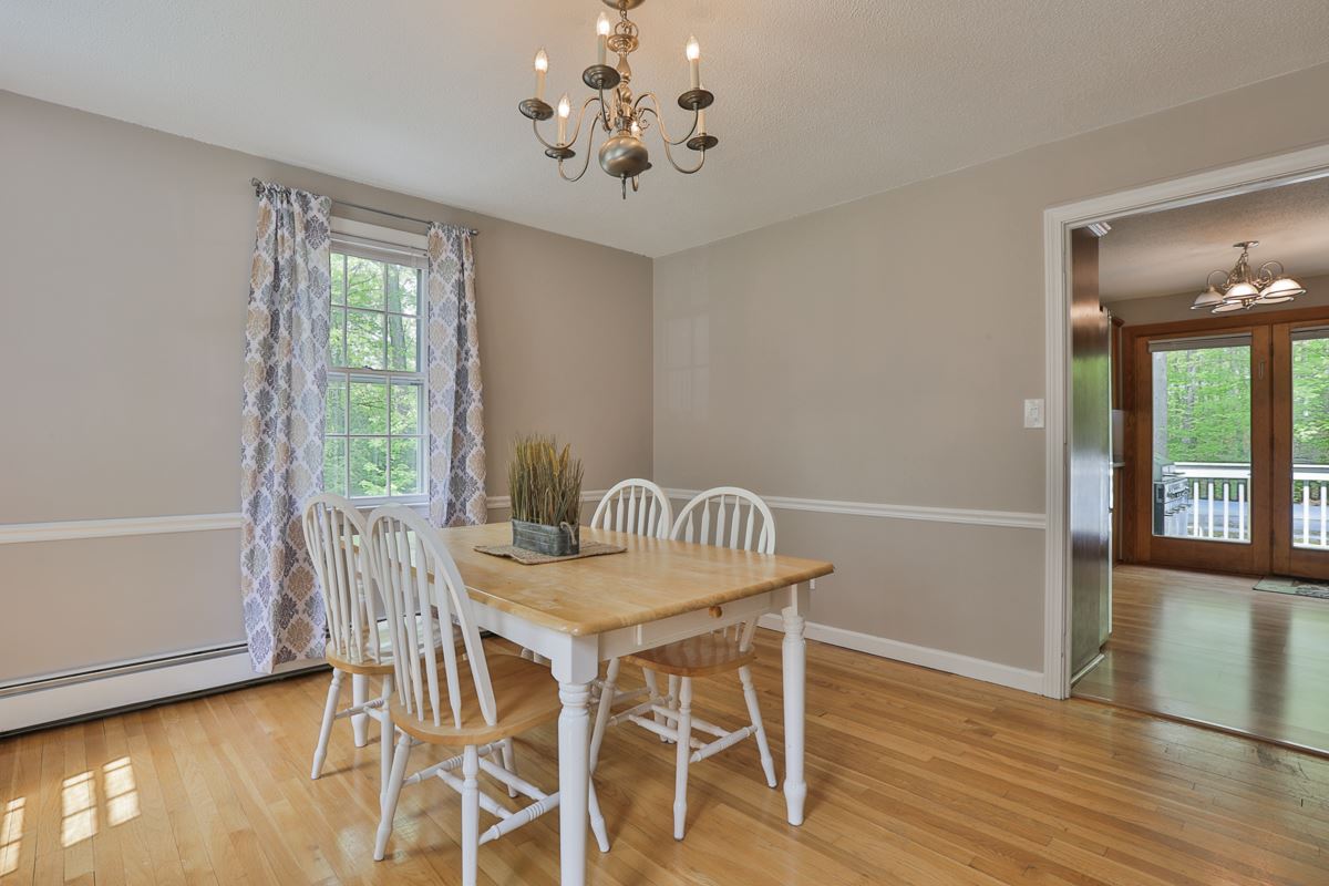 14 Alpine Road Windham, NH 03087 - Photo 10 of 35