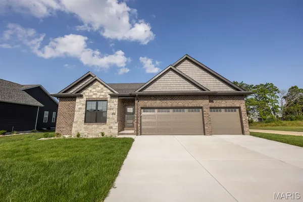 $489,000 | 602 Mortar Street, Mascoutah, IL 62258