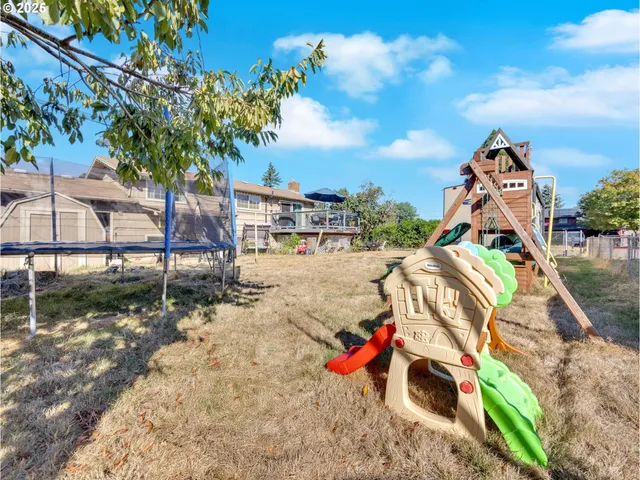 a view of outdoor space