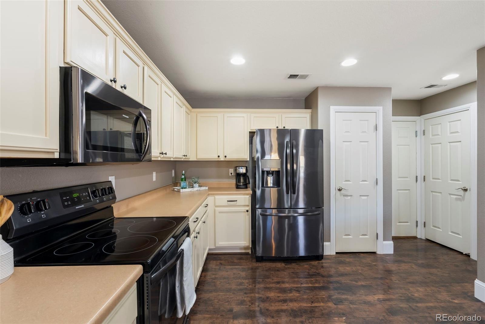 5792 Raleigh Circle Castle Rock, CO 80104 - Photo 12 of 33
