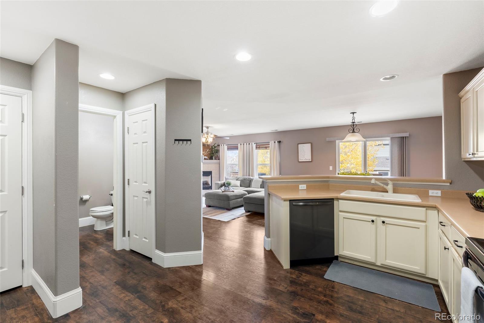 5792 Raleigh Circle Castle Rock, CO 80104 - Photo 13 of 33