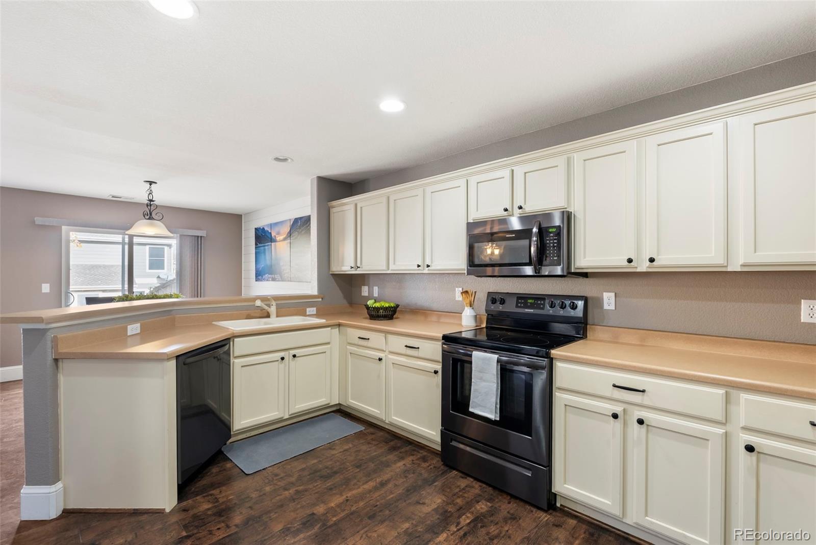 5792 Raleigh Circle Castle Rock, CO 80104 - Photo 10 of 33