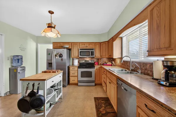 $315,000 | 3928 Stonewall Road, Jackson, MI 49203